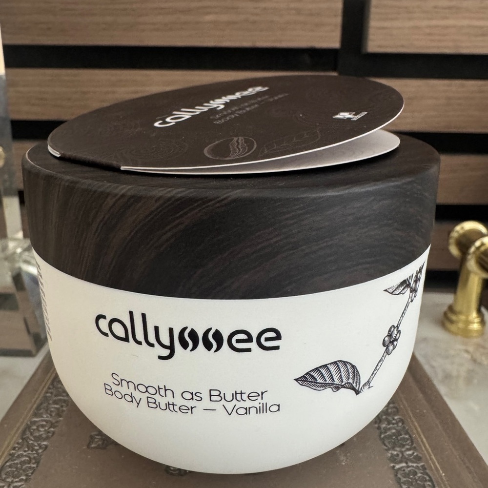 CALLYSSEE SMOOTH-AS-BUTTER BODY BUTTER
VANILLA